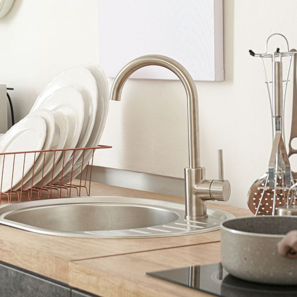 image of a kitchen sink